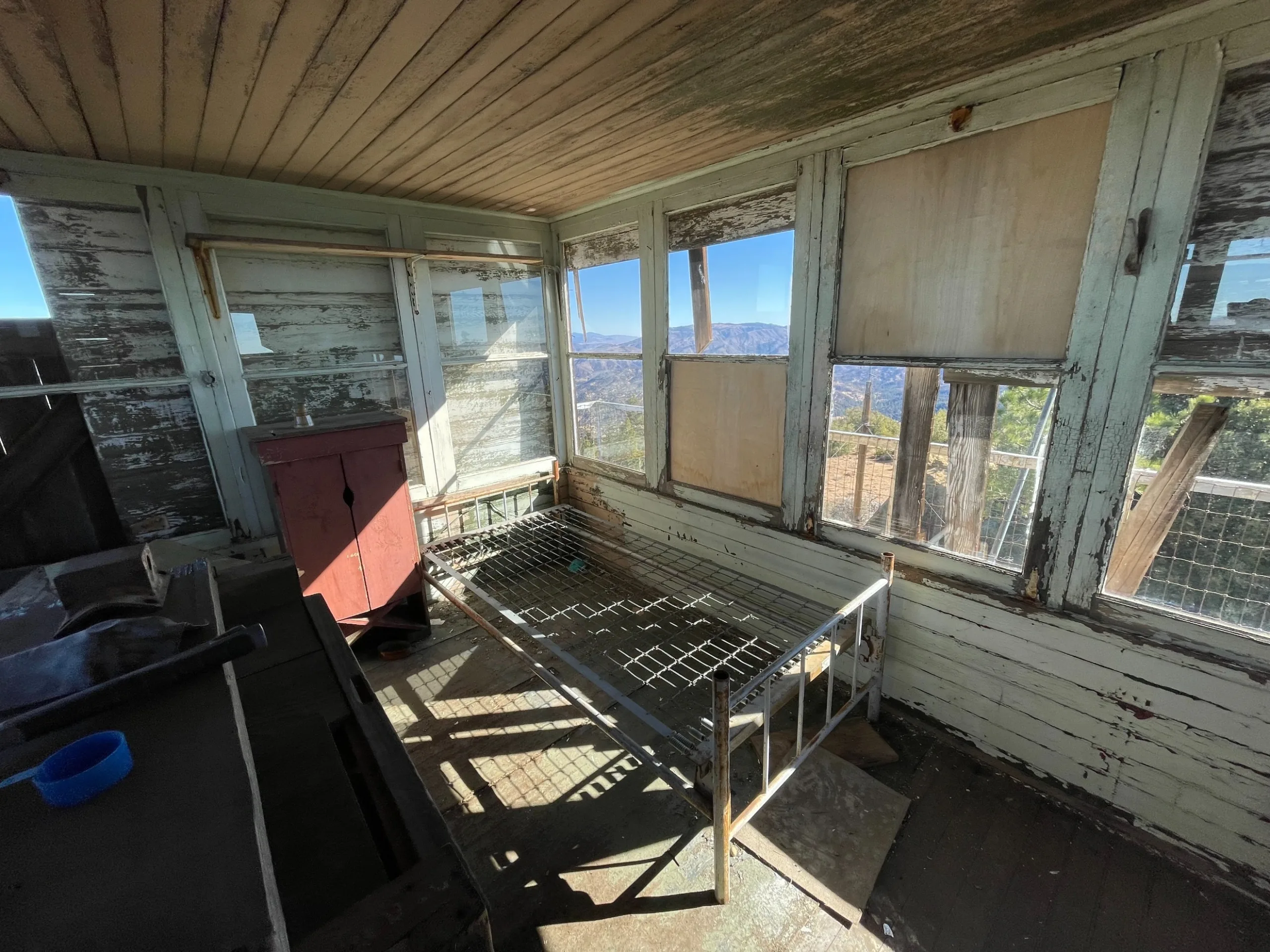 Thorn Point Lookout Inside