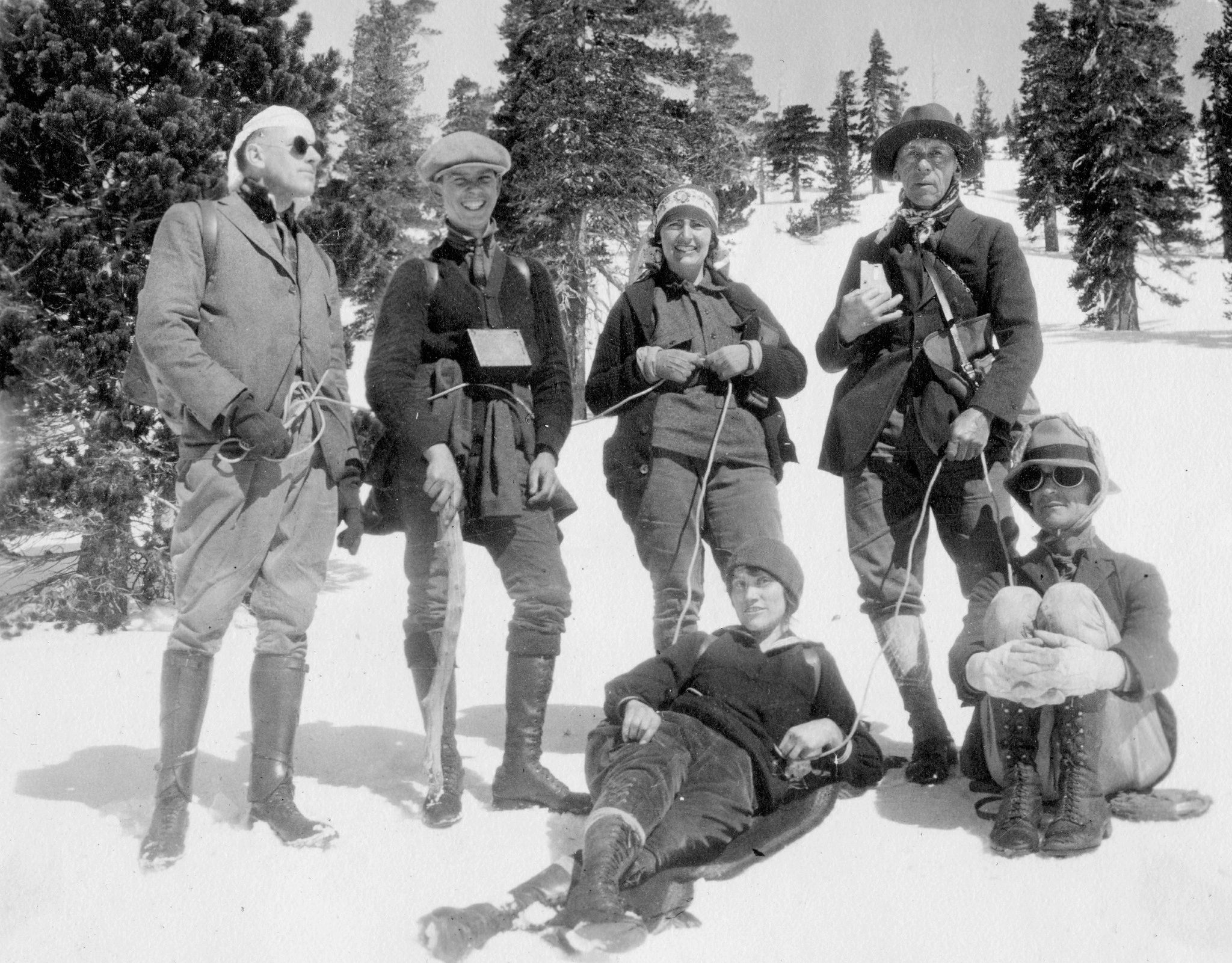 Winter Sierra Club ascent of Mount Baldy, 1923